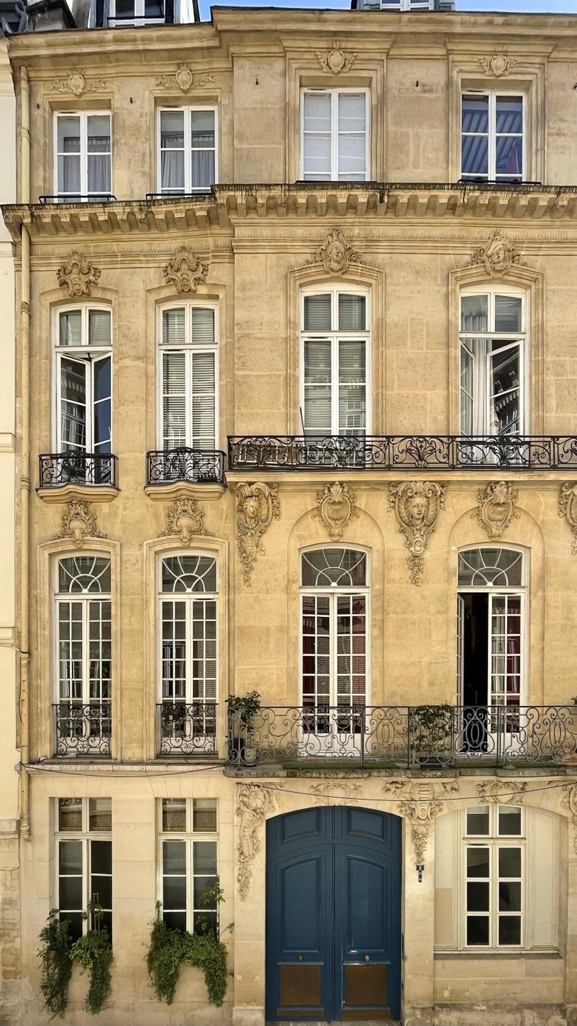 Au Coeur De Paris - Appartement Historique De Madame Du Barry Dış mekan fotoğraf